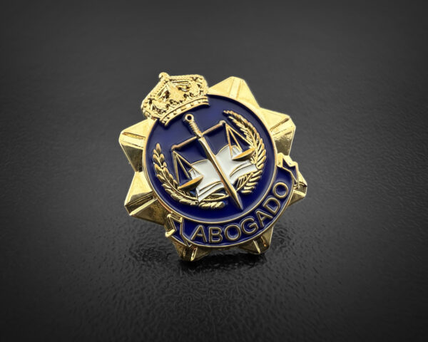 insignia solapa pin ABOGADO dorado detalles