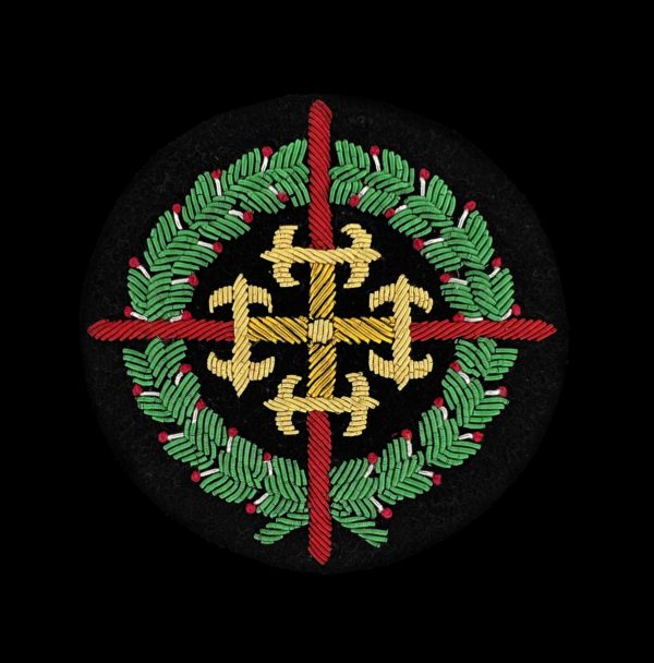 Gran Cruz Laureada San Fernando emblema bordado. Emblema bordado a mano de con hilo metálico