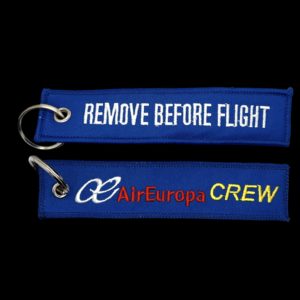 Llavero AirEuropa crew remove before flight