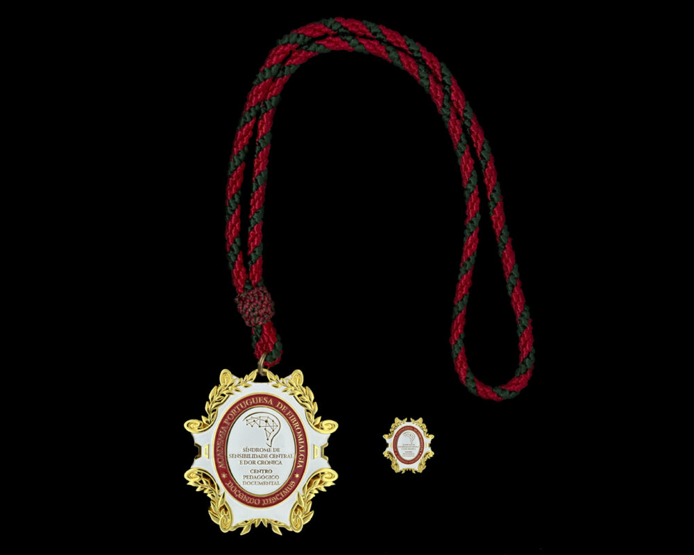 ACADEMIA PORTUGUESA DE FIBOMIALGIA medalla e insignias